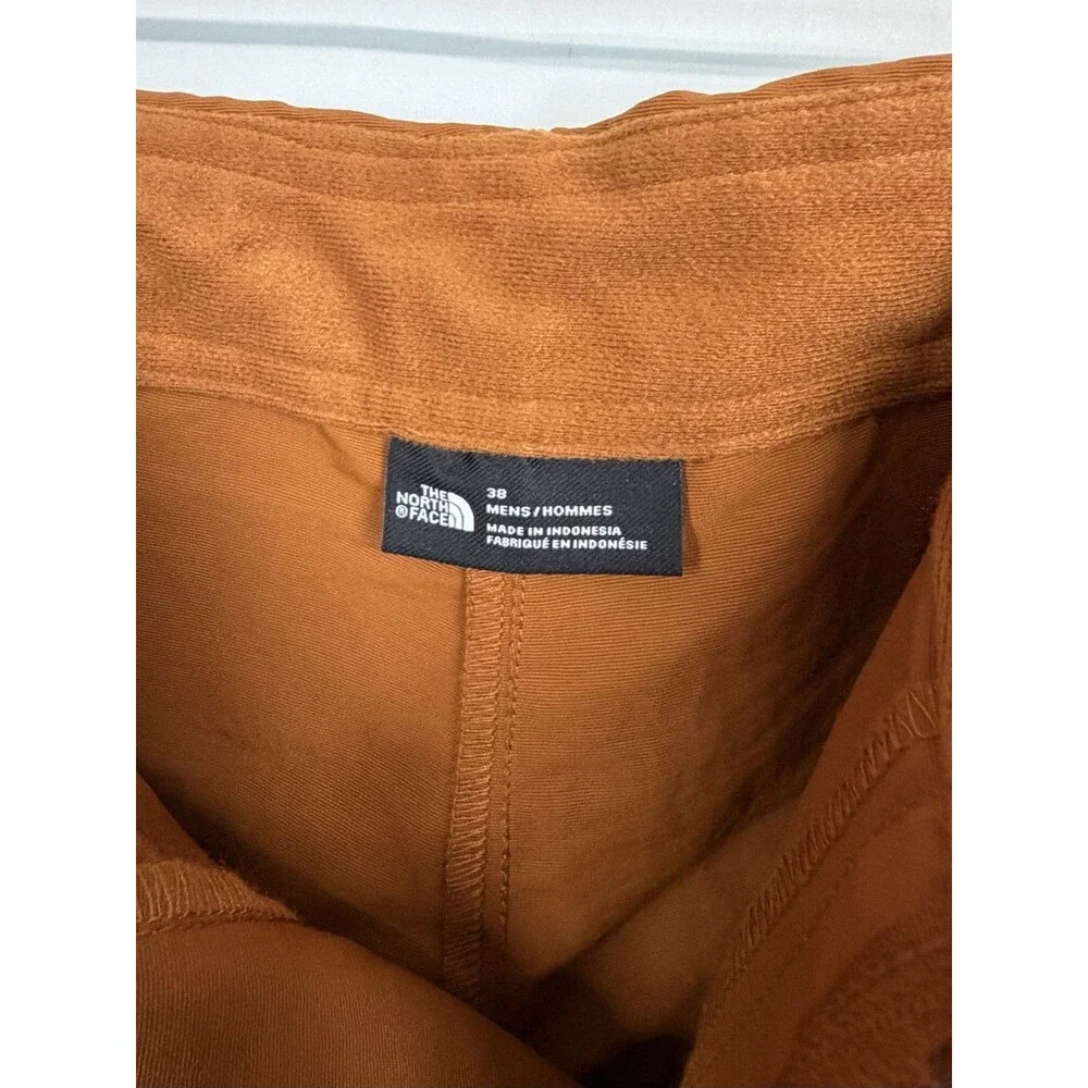 The North Face Men's 38 Lightweight Belted Gorpcore Hiking Outdoors Trail Shorts